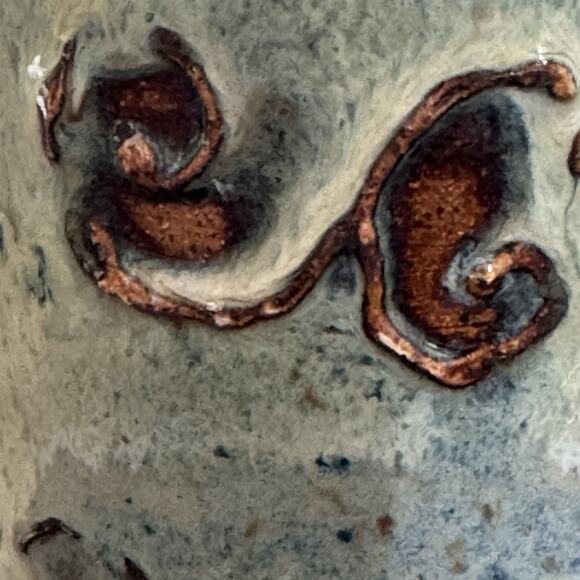 Studio Art Pottery Mug Green Brown Raised Abstract Swirl Striped Handle Signed - Picture 6 of 14